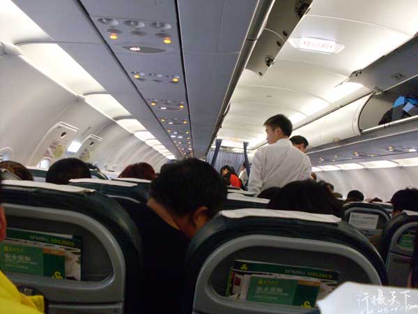 空客A320內(nèi)部，和大巴有些相似